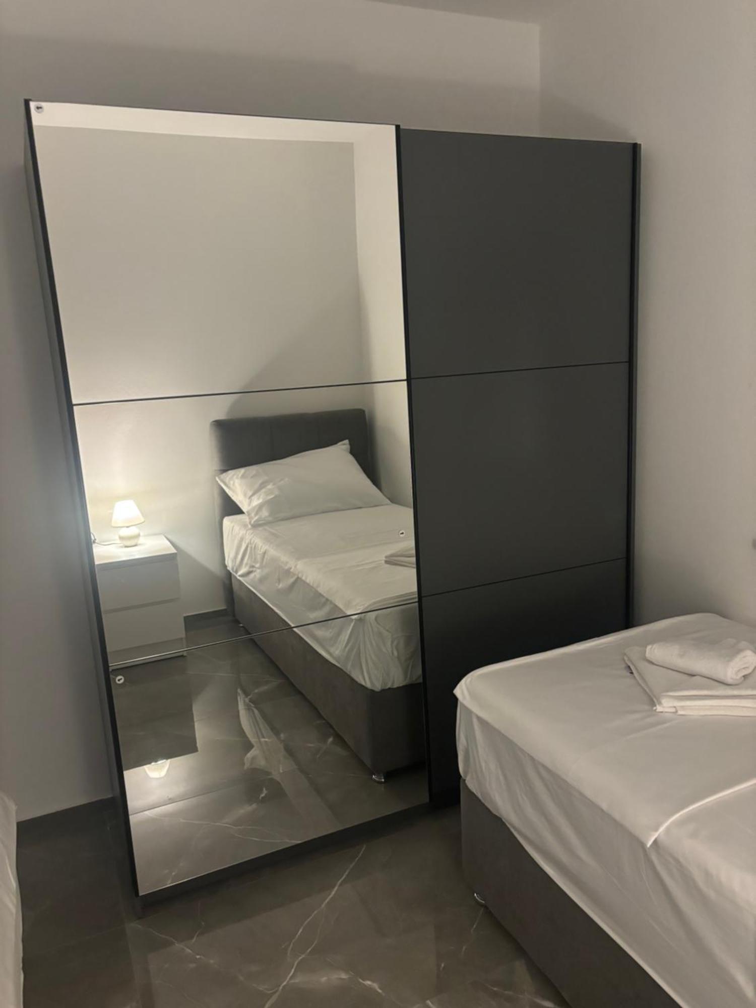 Tini 4 * Pula